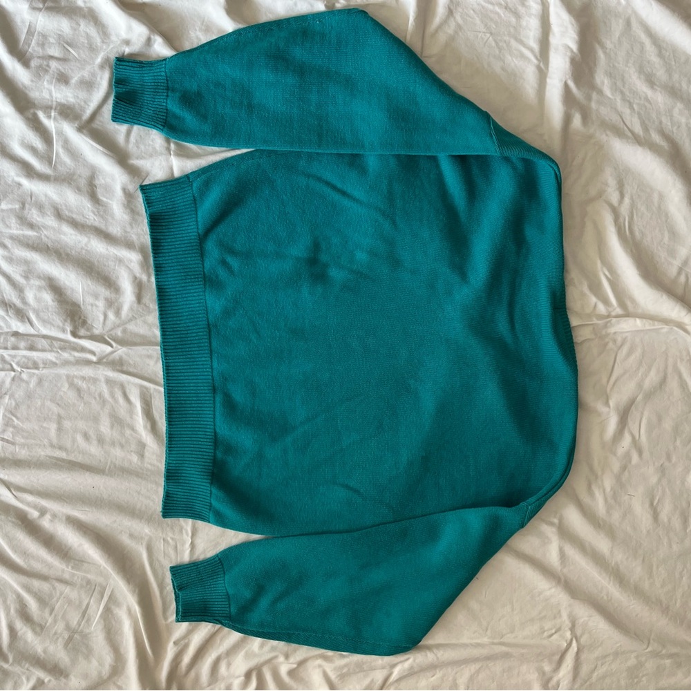 Scottish Isle Teal V-Neck Golf Sweater - Picture 7 of 7
